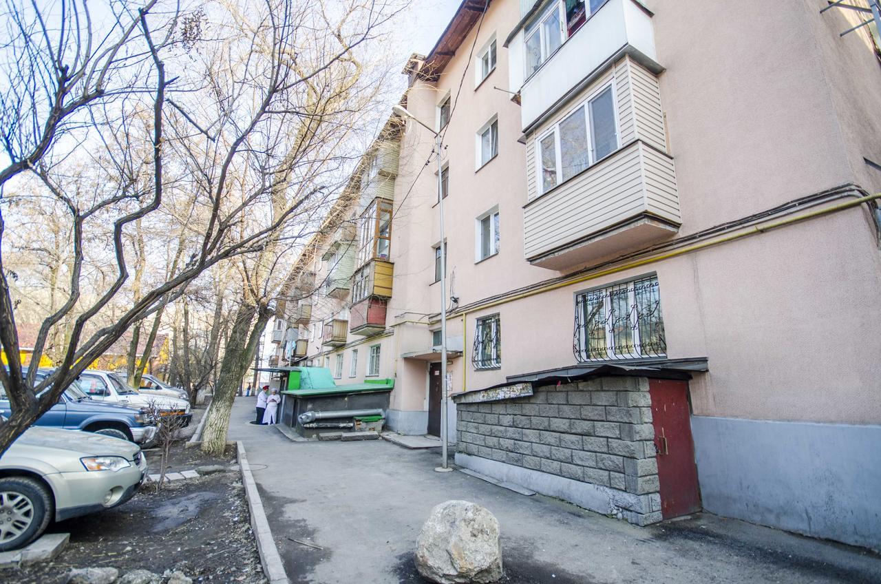 Appartamento Золотой Квадрат Шевченко 75 Almaty Esterno foto