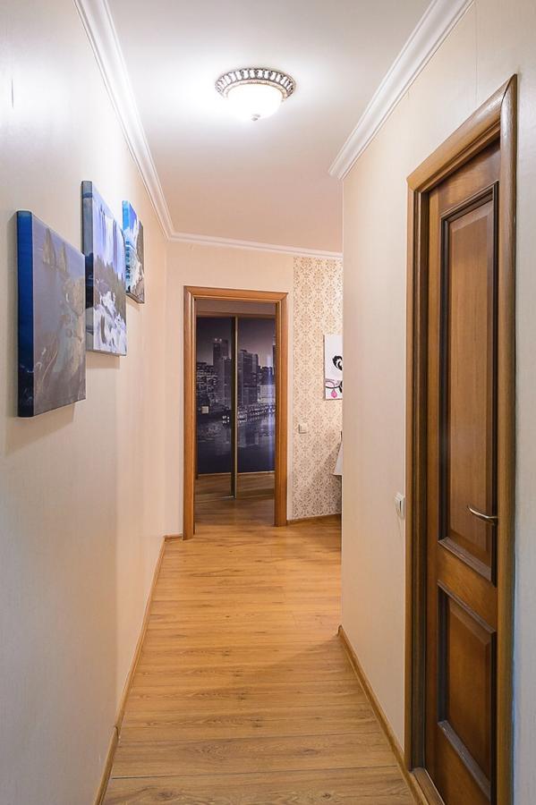 Appartamento Золотой Квадрат Шевченко 75 Almaty Esterno foto