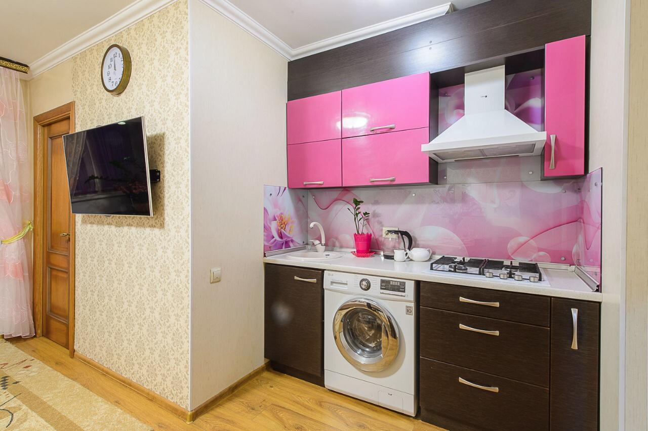 Appartamento Золотой Квадрат Шевченко 75 Almaty Esterno foto